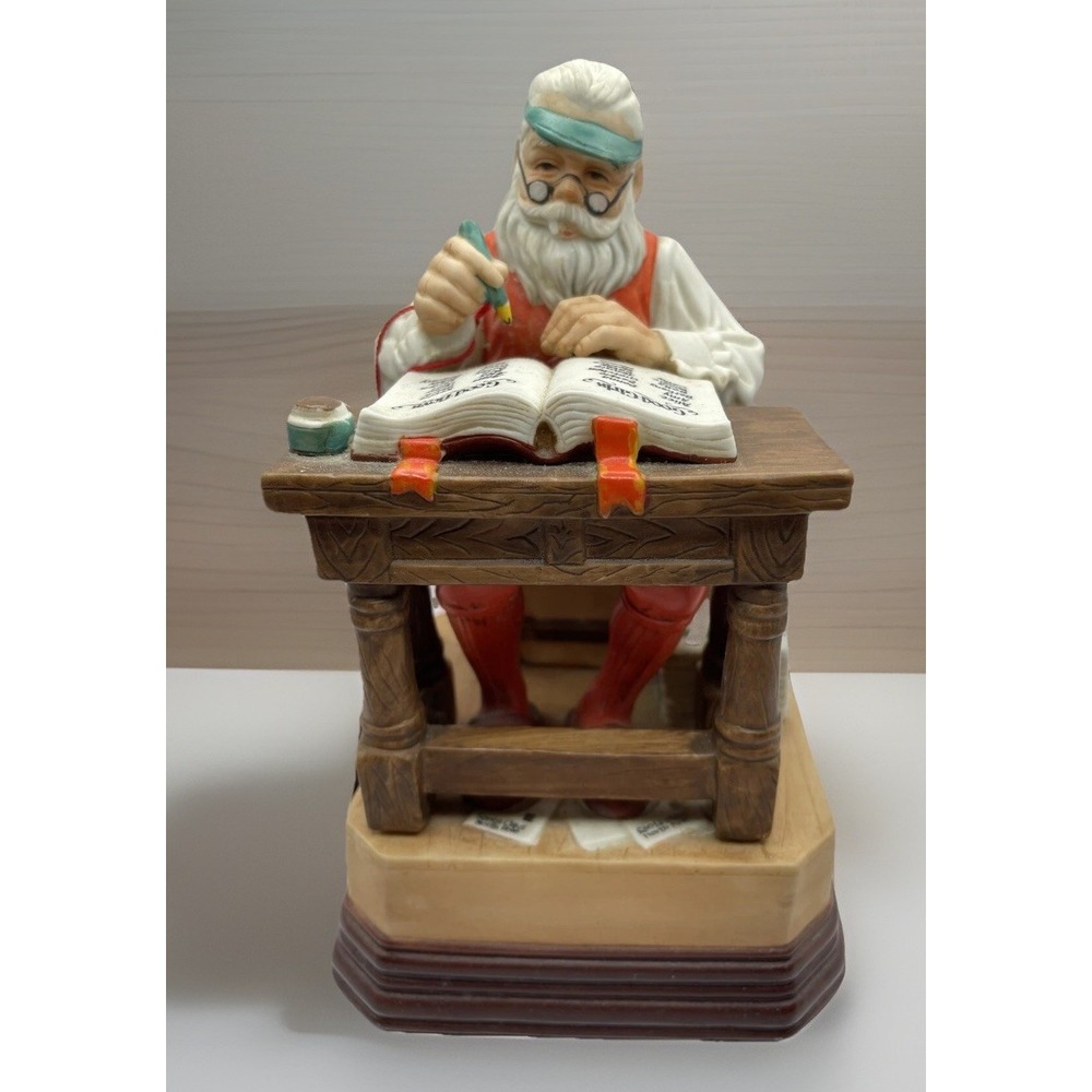 1986 Santa Claus Musical Figurine Museum Collection "Checking his list" VTG.‎